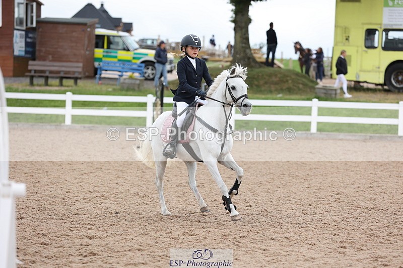 240630A-181159-16332 - Cls 28 Stepping Stones 128cm + 138cm