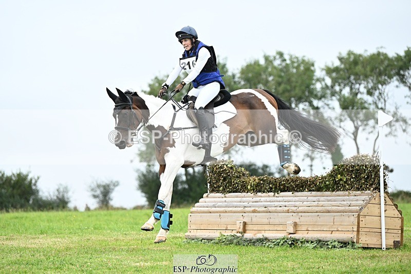 240831A-153801-04906 - 216-Becca.Midwinter-FIVALE.FULL.MONTY