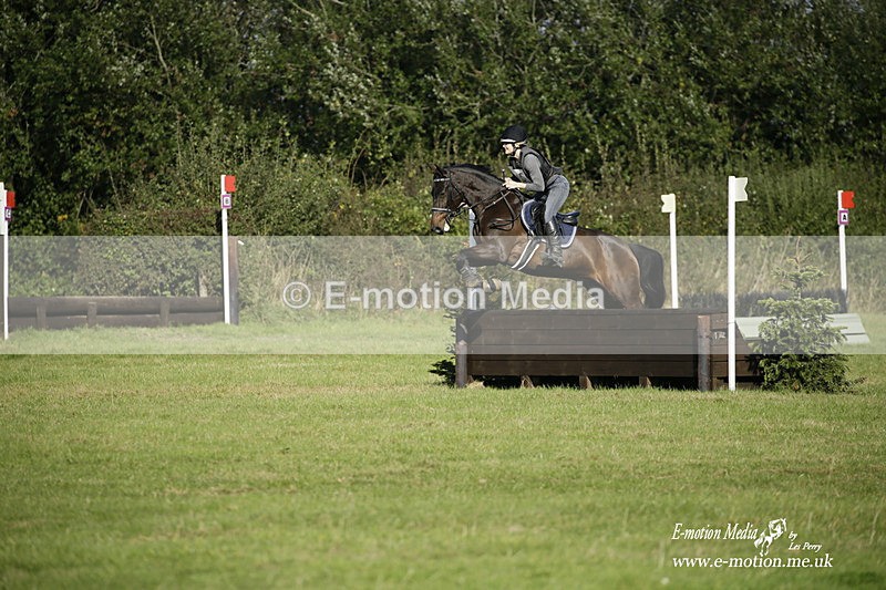  WWHT 171021 3579 - Intermediate Pairs (0.90m)  17/10/21