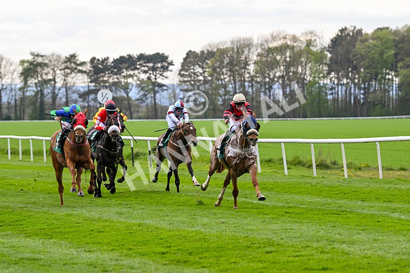 220425-Race 1-Kats Bob-8622 - Race 1