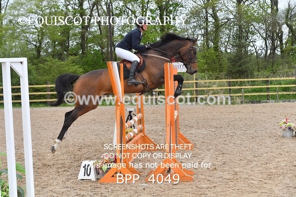 BPP_4049 - CLASS 4 Senior BritiNovice/ 90cm Open