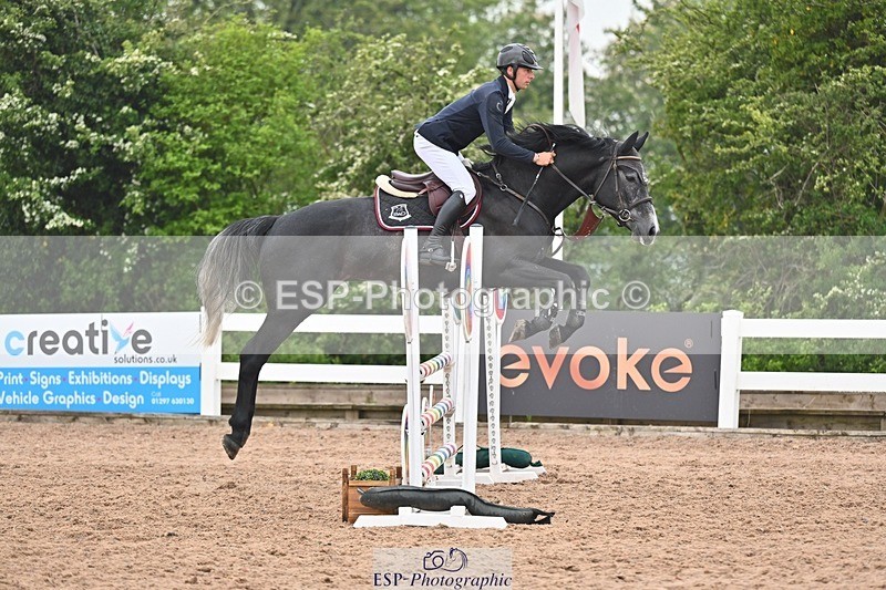 260508-084127-04218 - Cls 17 British Novice and 90cm Open