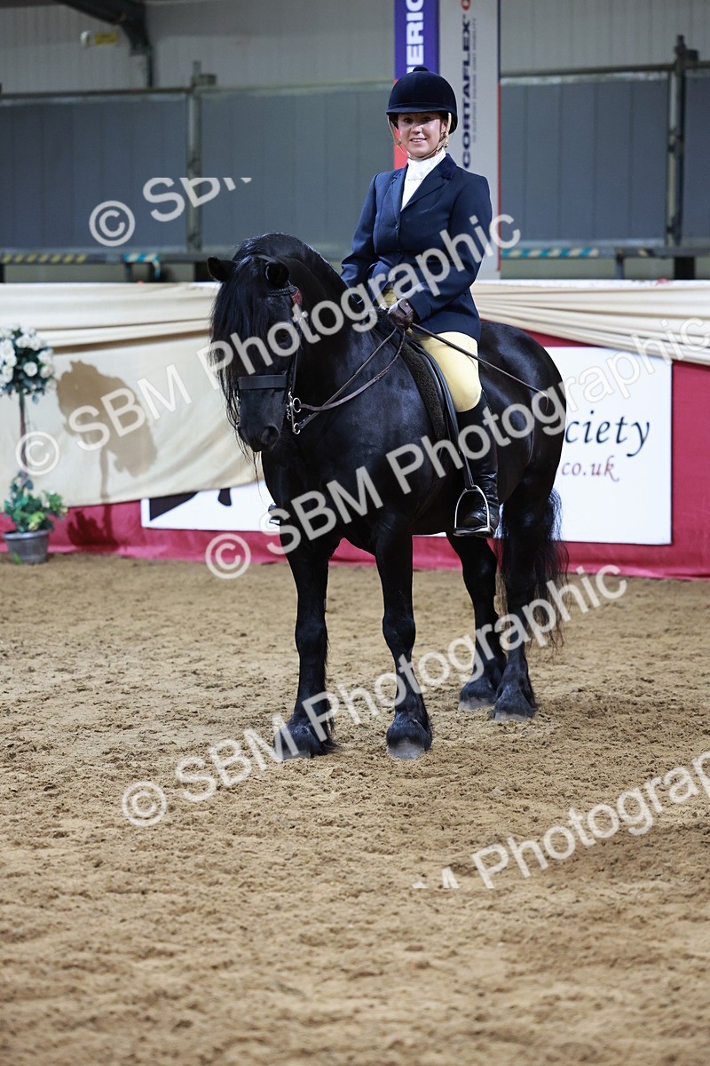 SBM_18875 - Class 952 - M&M Ridden Supreme Final