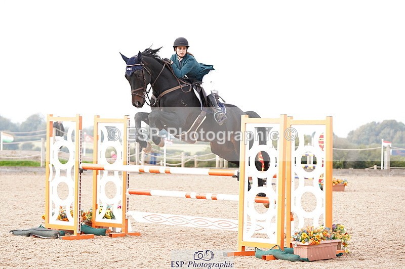 241004A-140012-00722 - Fri 03 Snr Newc & 1.10m Open