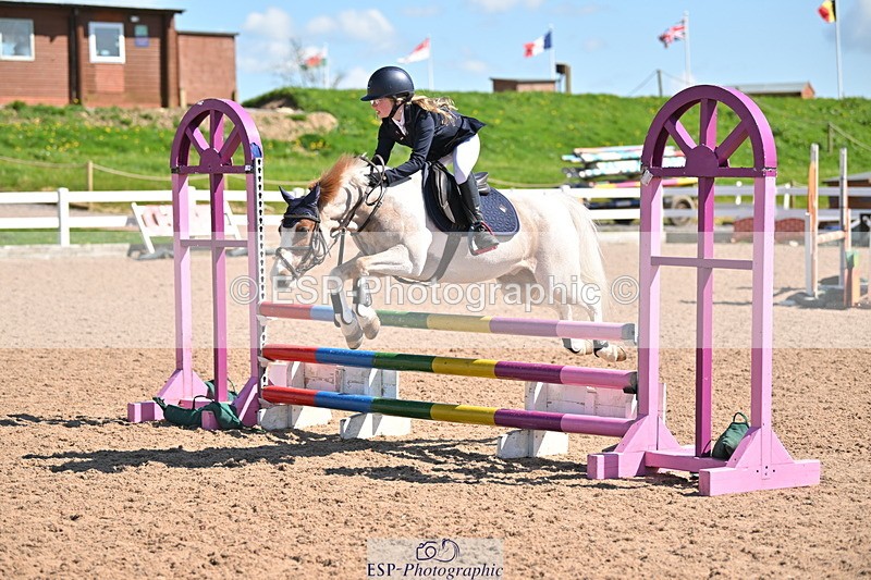 240504A-152444-02548 - Cls 22 & 23 Stepping Stones 128cm & 138cm & Under11's