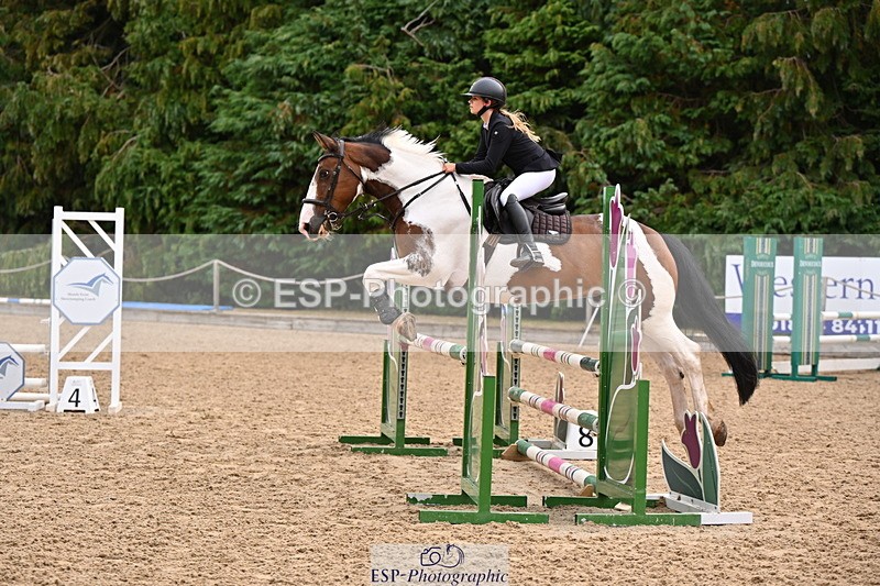 250817A-104936-03938 - Cls 16 Snr British Novice