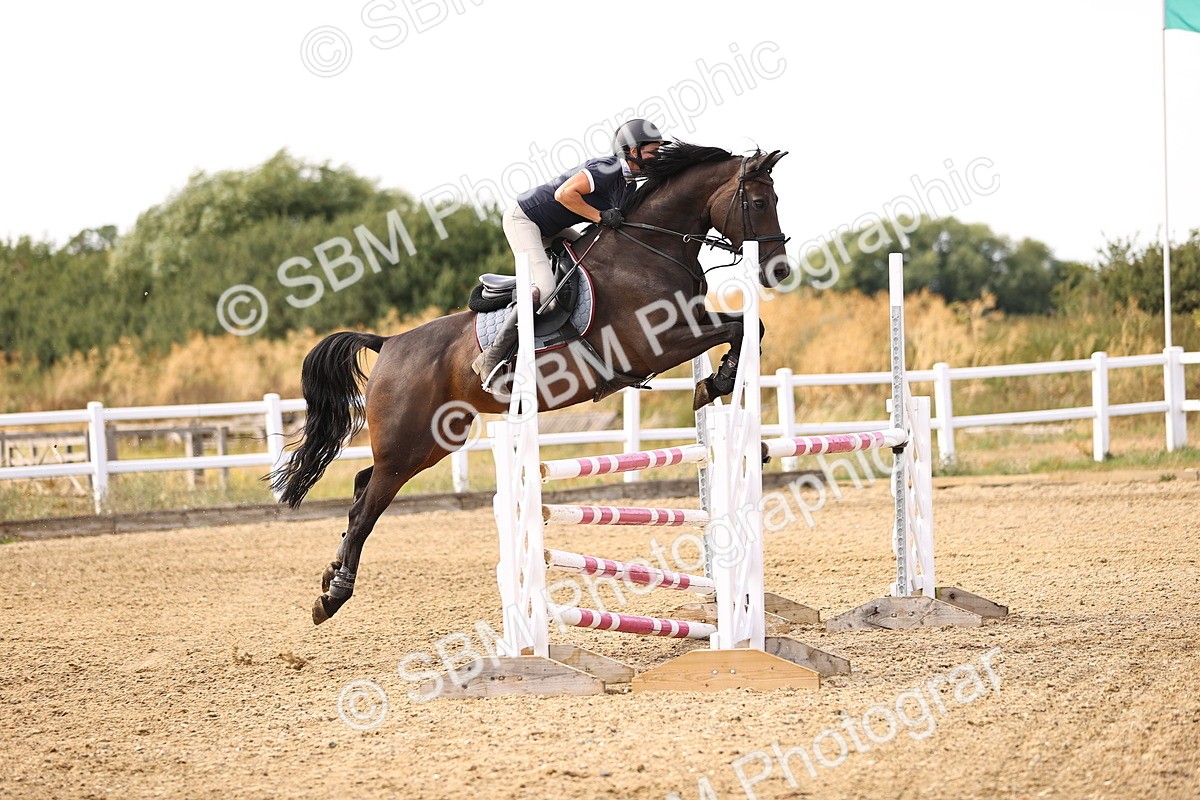 SBM_001473 - Class 6 - Senior Newcomers 1.10m