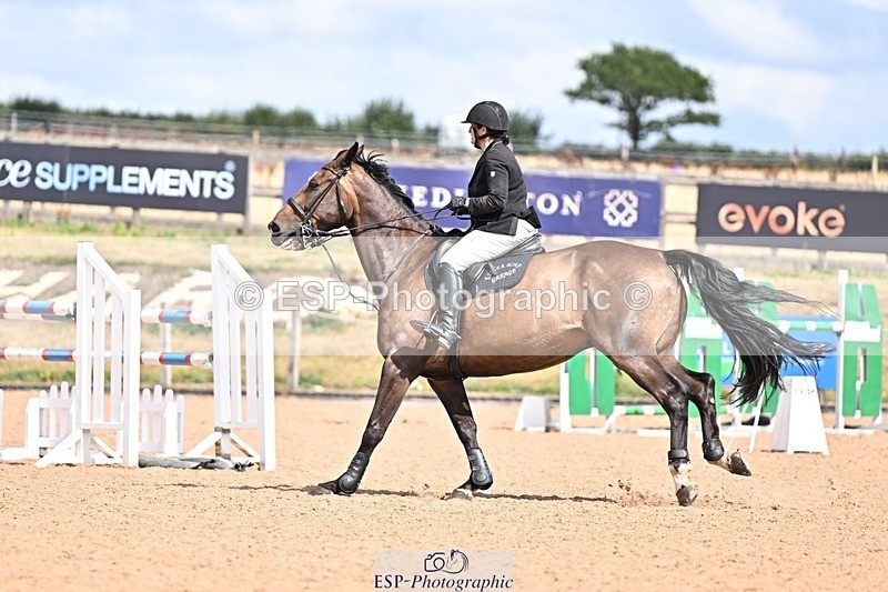 260819-143732-01160 - Cls 6 Foxhunter and 1.20m