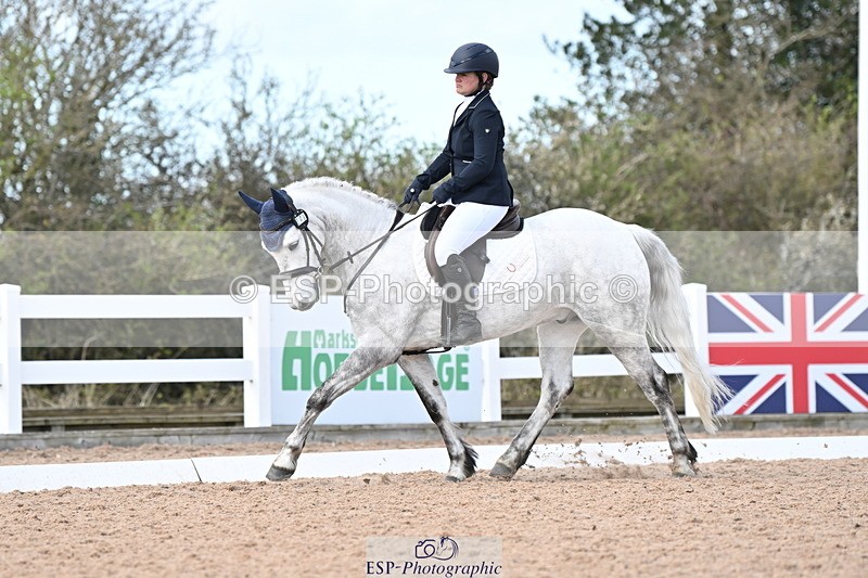 240324A-125617-02424 - Novice 28, 12.15 to 13.00