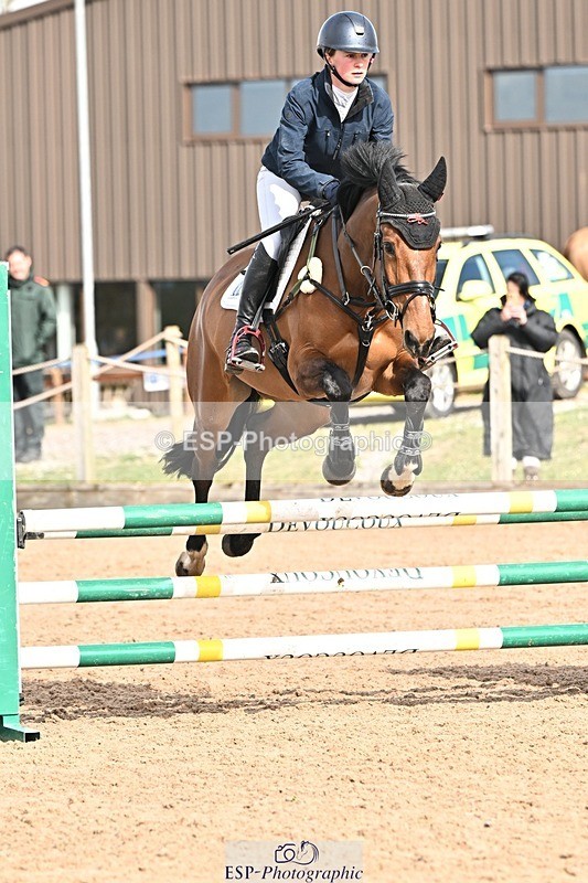 250416-100809-00215 - Cls 1 British Novice and 90cm