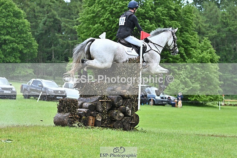 240526-132644-22868 - 421-ASK_FOR_MANCHIER-Tom_Jackson