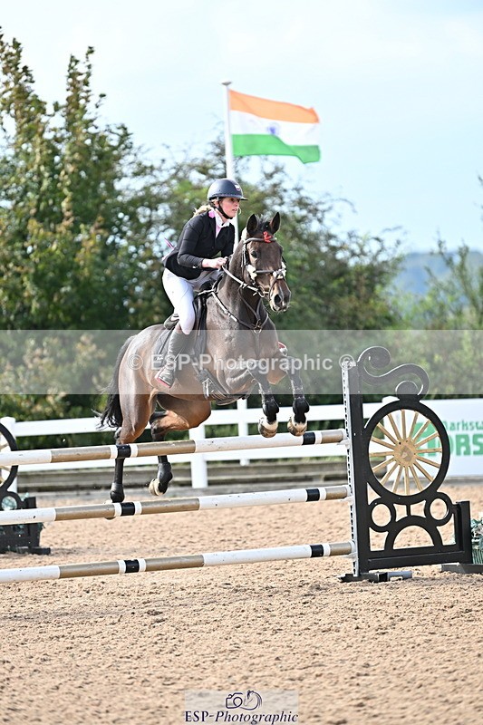 241004A-133135-02245 - Fri 10 1.05m amateur Quals