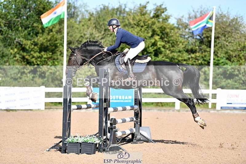 240913A-100549-03096 - Cls 20 Snr British Novice and 90cm Open