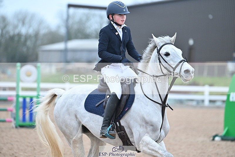 240128A-120705-00778 - Cls 4 Pony Newcomers and 1m Open