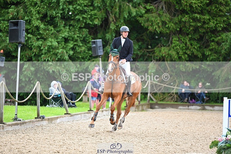 240526-160349-25247 - 223-MORNINGSTAR_VAN_ALTRIDO-Max_Warburton