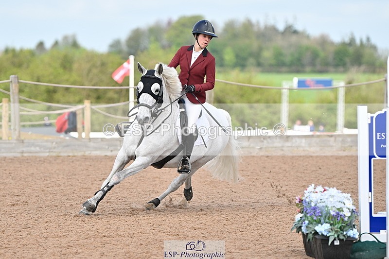 240506A-111241-08463 - Cls 3  Pony Discovery & 90cm Open