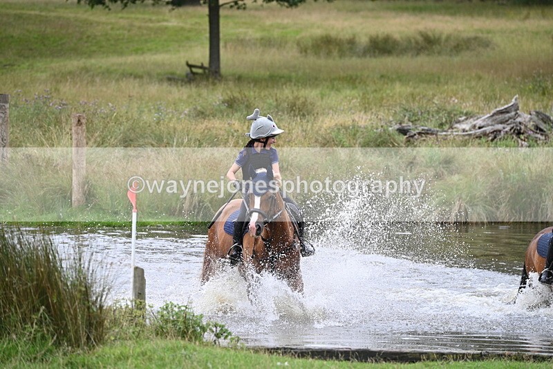 WJ7_2582 - Time at Water 11:37 to 12:13