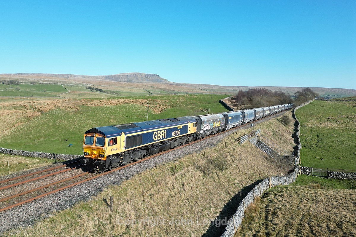 JL - 2.4.25 66706 6E77 Arcow - Hunslet, Selside Far Moor - Latest shots
