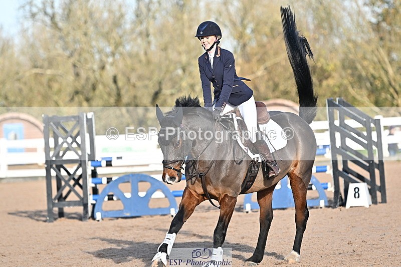 241113A-095235-00106 - Cls 01A&B Brit Nov & 90cm Open