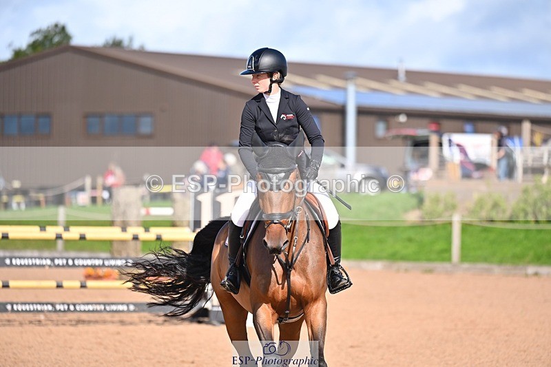 250912-103054-03920 - Cls 15 Snr Foxhunter