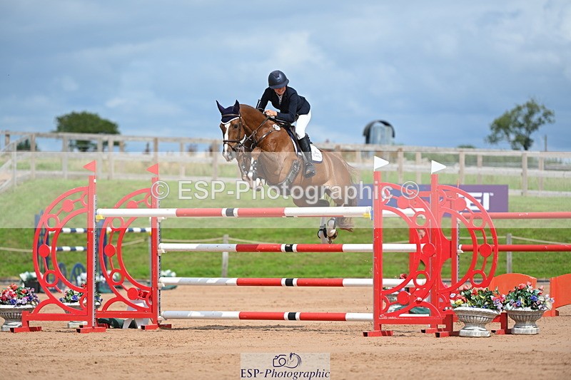 230721A-153204-07285 - Cls 10, 2 Star Big 1.45m Start to break