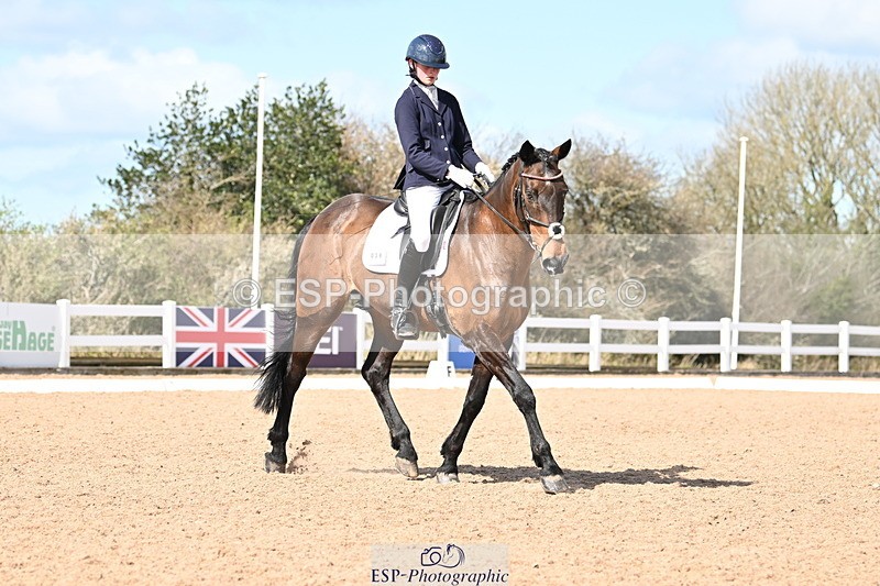 240324A-124950-02385 - Novice 28, 12.15 to 13.00