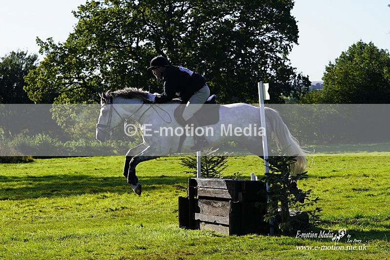  WWHT 031021 566 - WWEC Novice Restricted (0.80m) 18/10/20