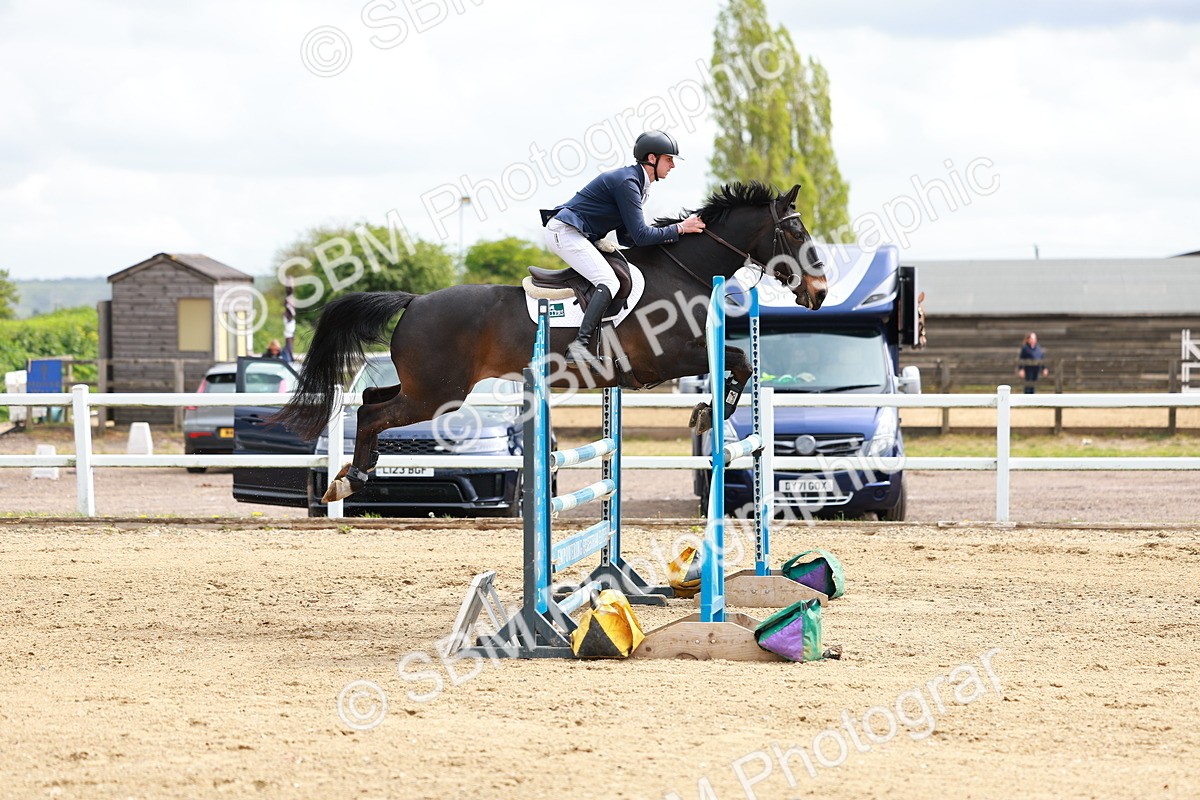 SBM_002443 - Class 10 - Senior Newcomers - 1.10m