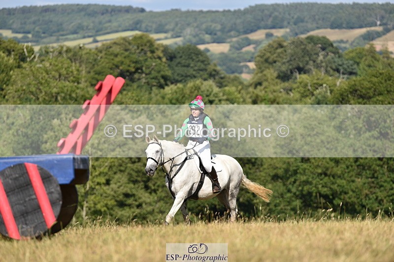 250802A-164740-07837 - F-292-Amy.Sweet-ONLY.BITESIZE