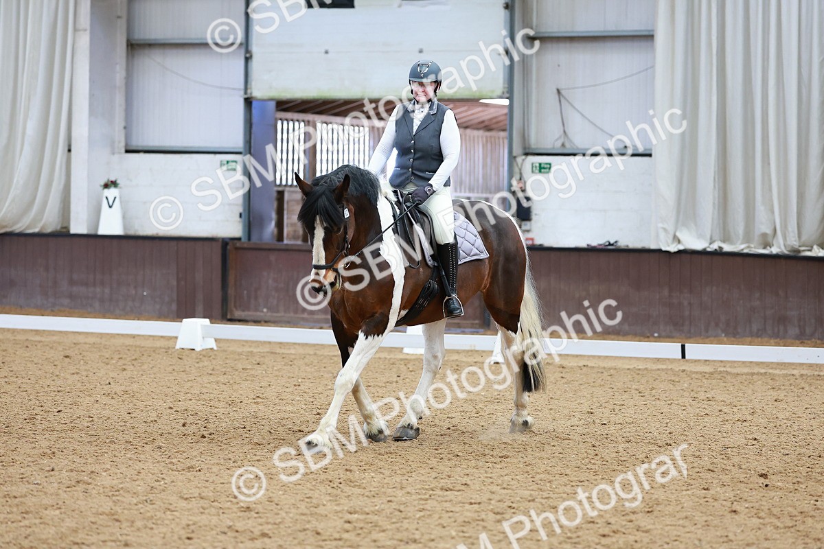 SBM_002872 - Class 14 - Novice 2