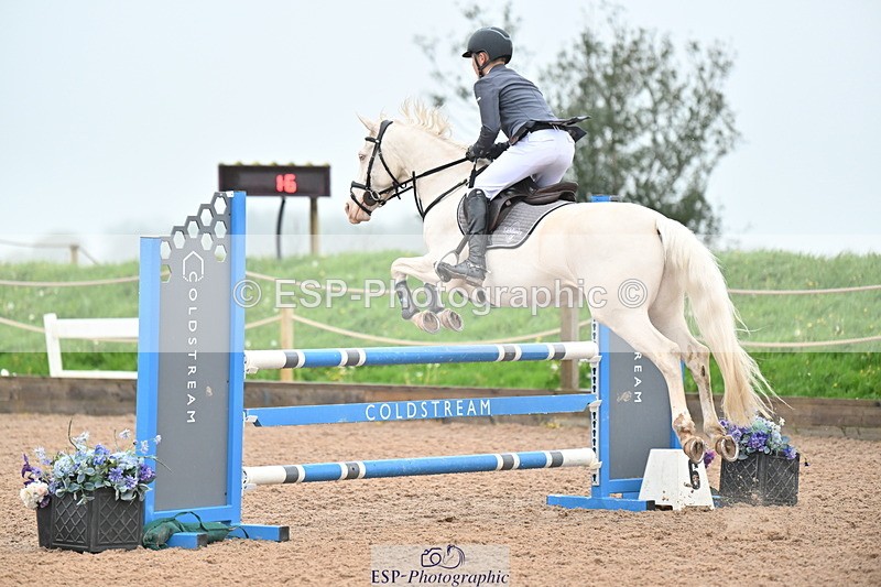 240505A-121730-05015 - Cls 4 Blue Chip Pony Newcomers & 1m Open
