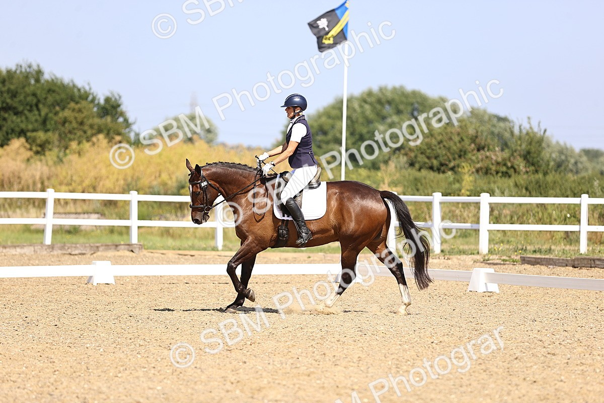 SBM_009386 - Novice 5 - 9.50-10.53