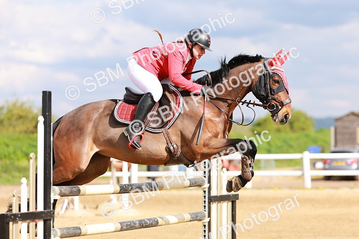 SBM_002407 - Class 5 - Senior Foxhunter - 1.20m