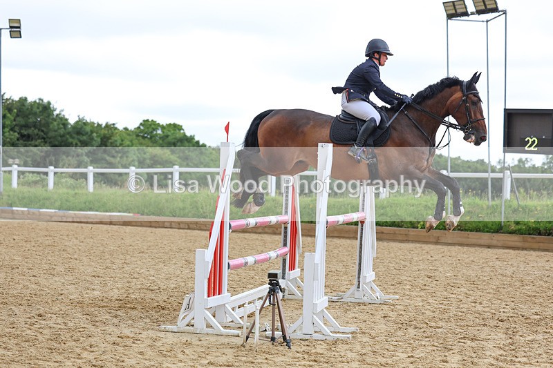 3E7A4200 - Class 7: Senior Newcomers/1.10m open