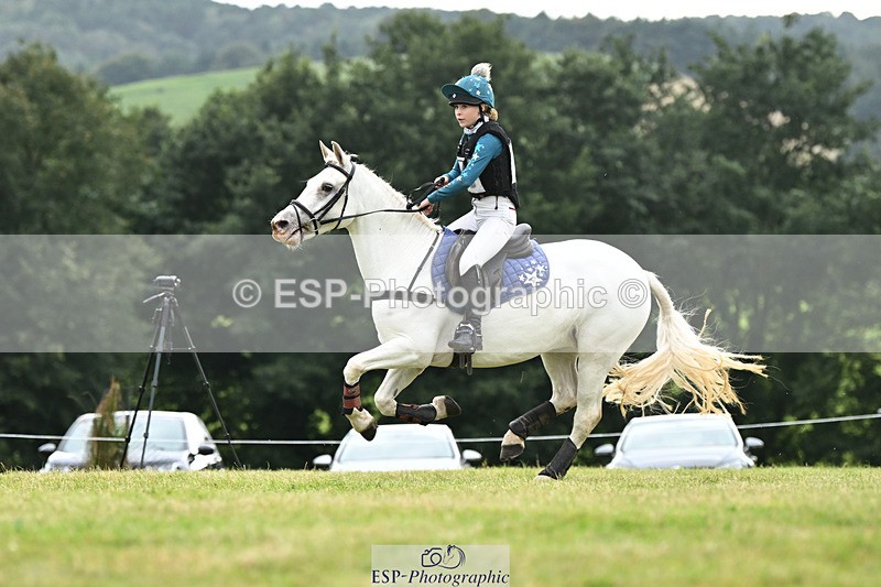 240825X-165700-37394 - 80cm XC 16.30 to 17.30