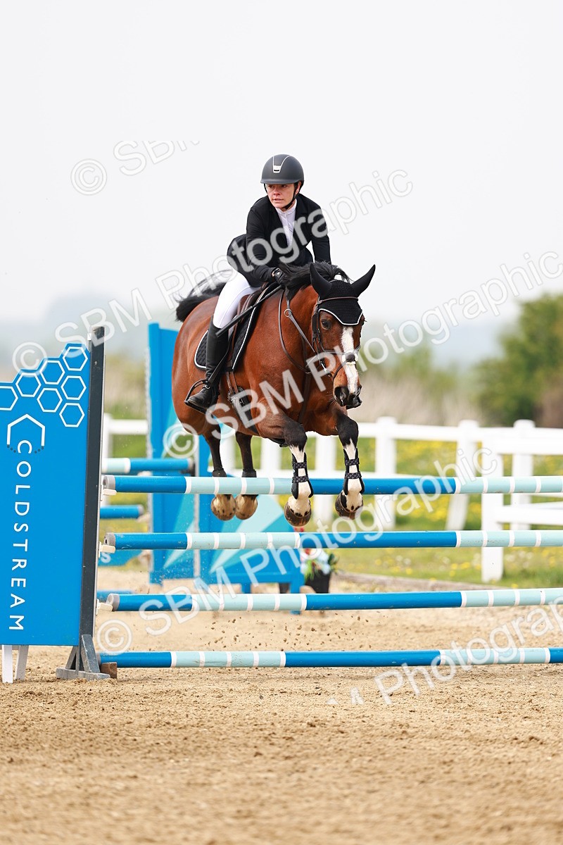  - Class 18 - Senior Newcomers - 1.10m