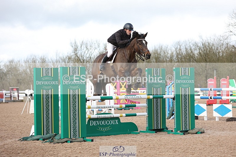 240223A-125224-01252 - Cls 5 Newcomers and 1.10m Open