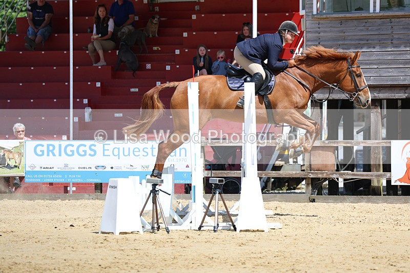 3E7A9585 - Class 8: Senior 80cm