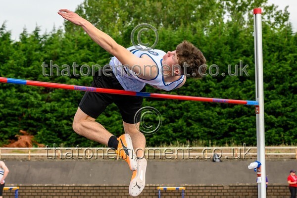 Sen25SUN-915375 - Field Male