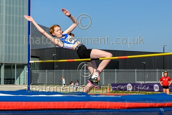 Age25SUN-919087 - Field Female Set One