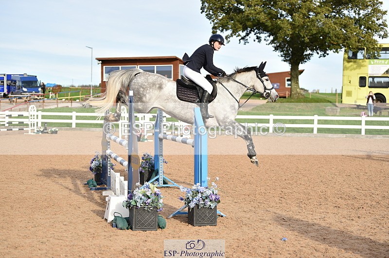 231015A-161518-09278 - Cls 27 1.10m Amateur Q 2nd R