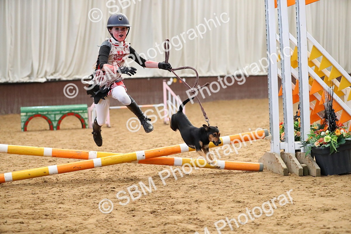 SBM_001385 - Class 3 - Horse & Hound