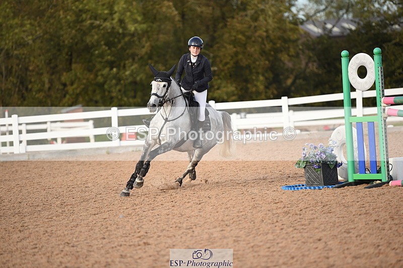 231015A-164142-09364 - Cls 27 1.10m Amateur Q 2nd R