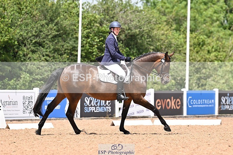 260704-131450-04803 - Cls 4D Senior Intermediate Novice 1