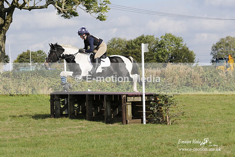  WWHT 171021 3237 - Intermediate (0.90m)  17/10/21