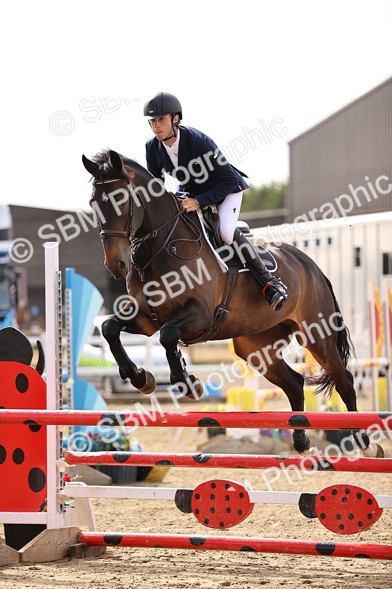 SBM_009312 - Class 7 - Senior Discovery - 1.00m Open