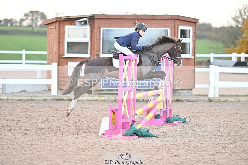 231119A-083640-04147 - Sun Cls 2 British Novice & 80cm Open