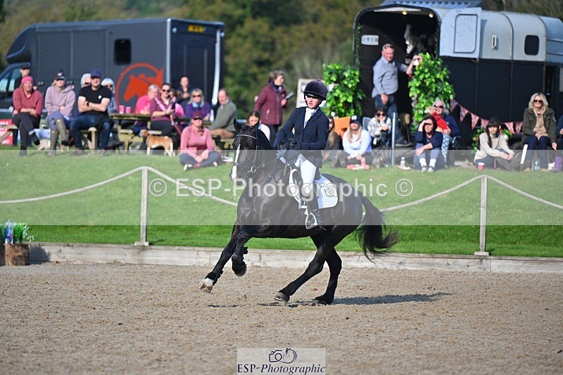 241027-123626-17357 - 452-Eleanor.Blewitt-CARRY.ON.PRINCESS