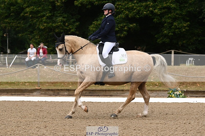 250719A-093403-02959 - 031-Catherine.Boyd-Dante's.Spring