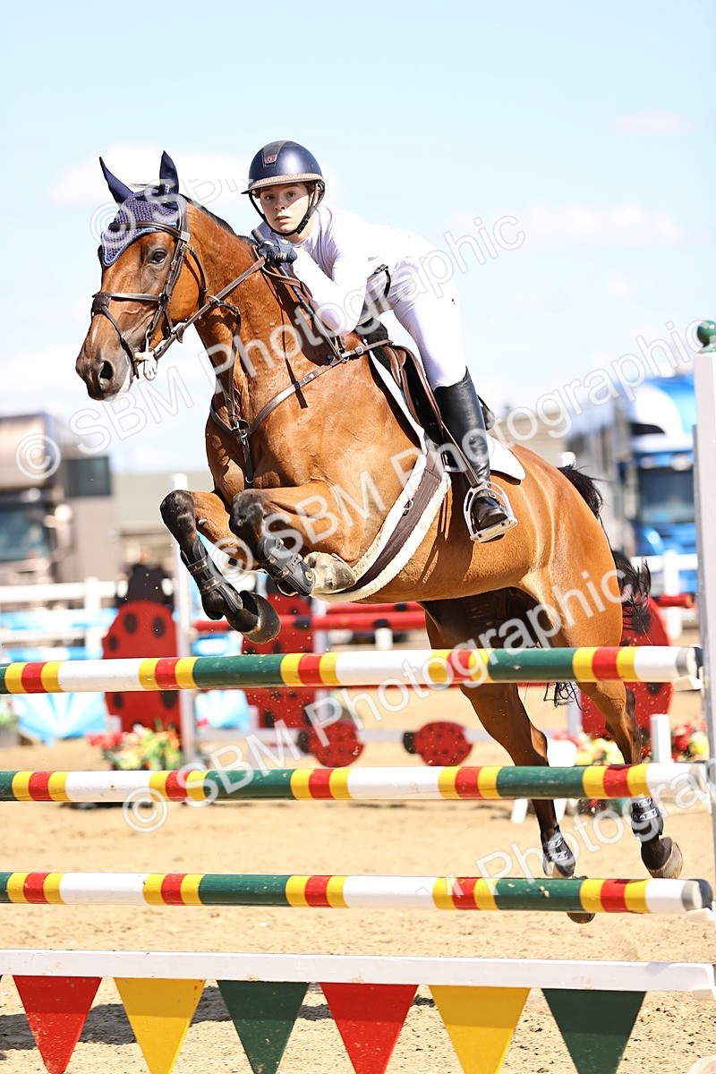 SBM_015657 - Class 16 - Senior foxhunter - 1.20m Open